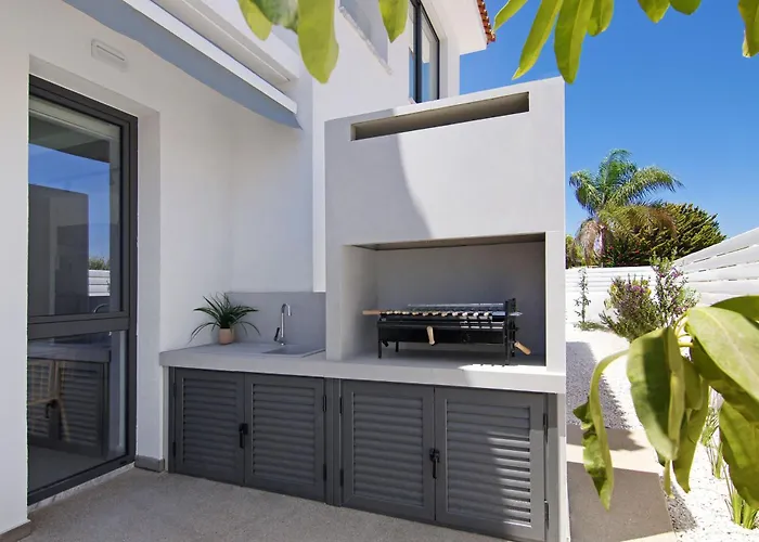 Votsalo - 30m From Med Sea * Ajía Nápa