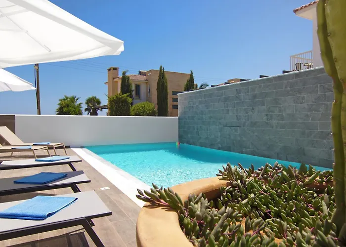 Villa Votsalo - 30m From Med Sea *